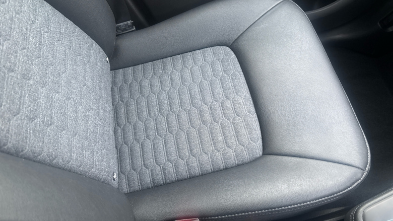 Renault Zoe 100kW GT Line + R135 50kWh Rapid Charge 5dr Auto Electric Hatchback